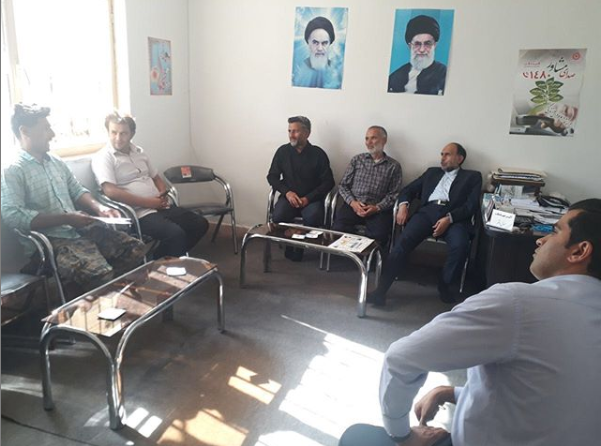 دیدار و جلسه نماینده محترم مجلس شورای اسلامی جناب آقای دکتر امیر حسنخانی با نماینده ورزشکاران شهرستان بشرویه و بررسی مشکلات ورزش شهرستان و اهدا یک و نیم هکتار زمین برای ساخت سالن ورزشی توسط خیر محترم جناب آقای حاج عباس طاجانی و قول مساعد و پیگیری نماینده